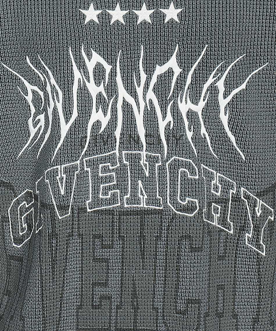 Givenchy Embroidered Metal Logo Crewneck Sweater In Gray
