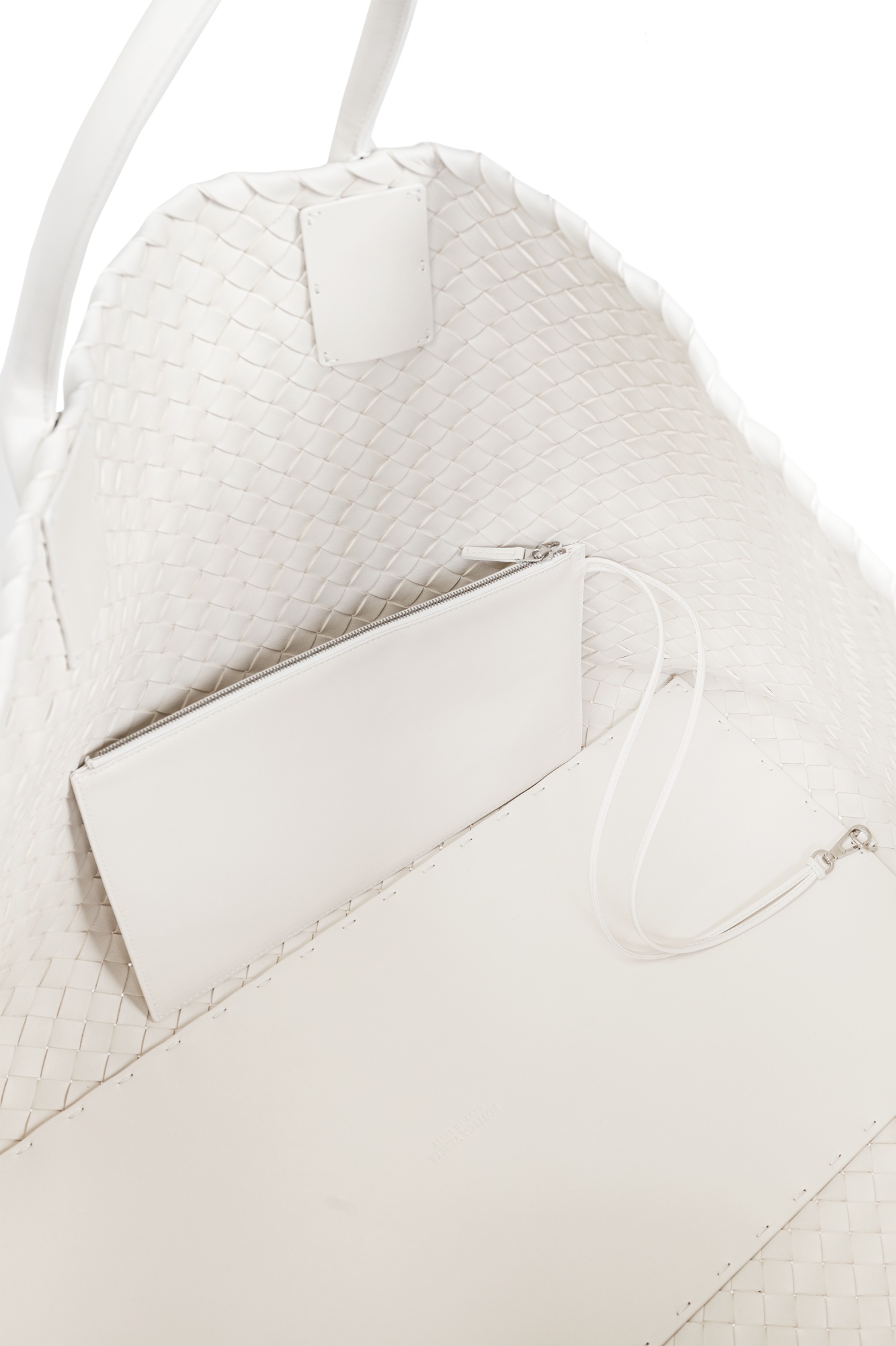 Bottega Veneta Maxi Cabat Intraccio Knitted Handbag In White