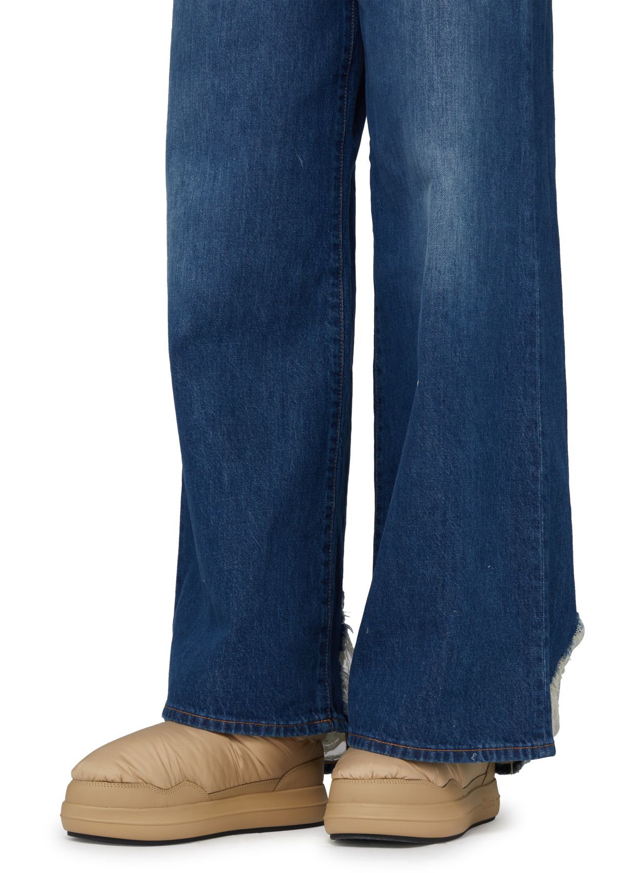 Shop Chloé Polly Round-headed Short Boots In Nude