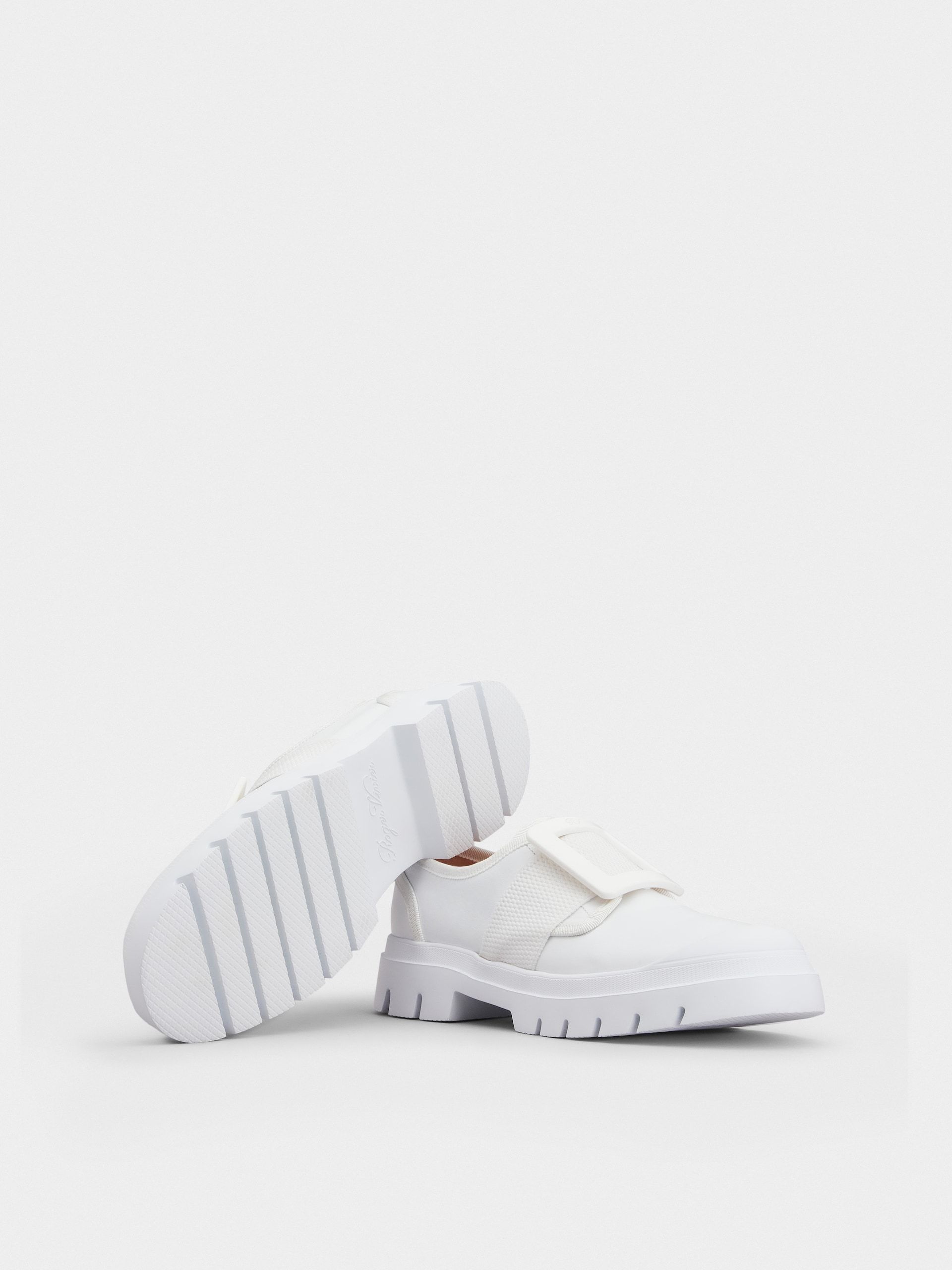 Roger Vivier Logo Casual Sneakers In White
