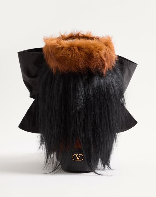 Valentino 45mm Snowish Fur-trimmed Boots In Black