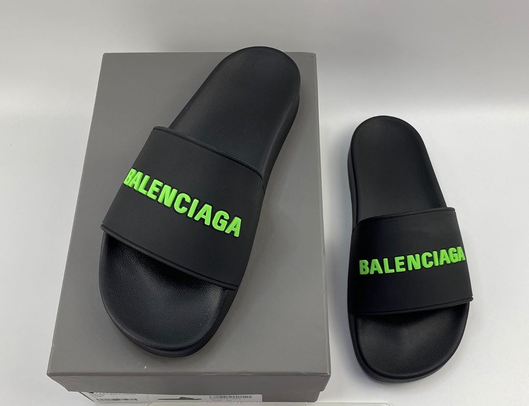Balenciaga Embossed Logo Pool Slides In Black