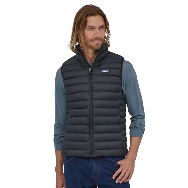 Patagonia Logo-patch Feather-down Gilet In Black