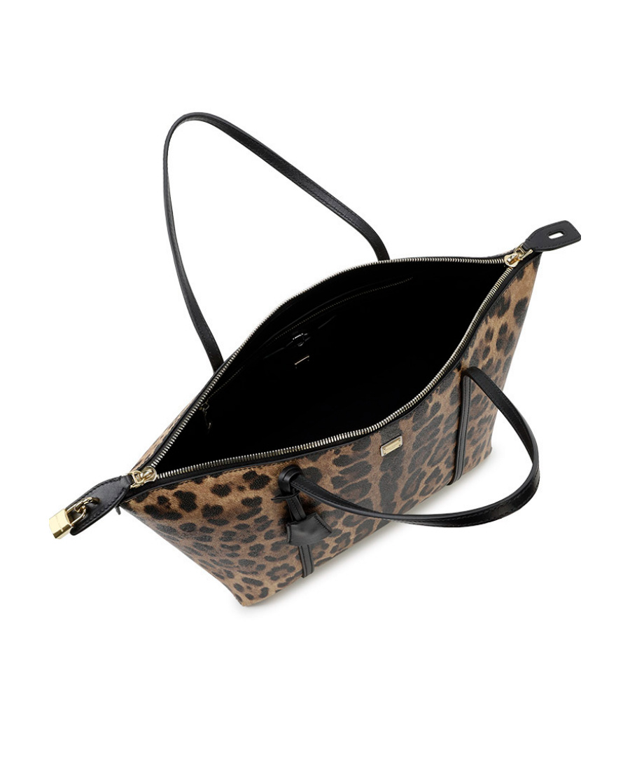 Dolce & Gabbana Logo Details Handbag In Black
