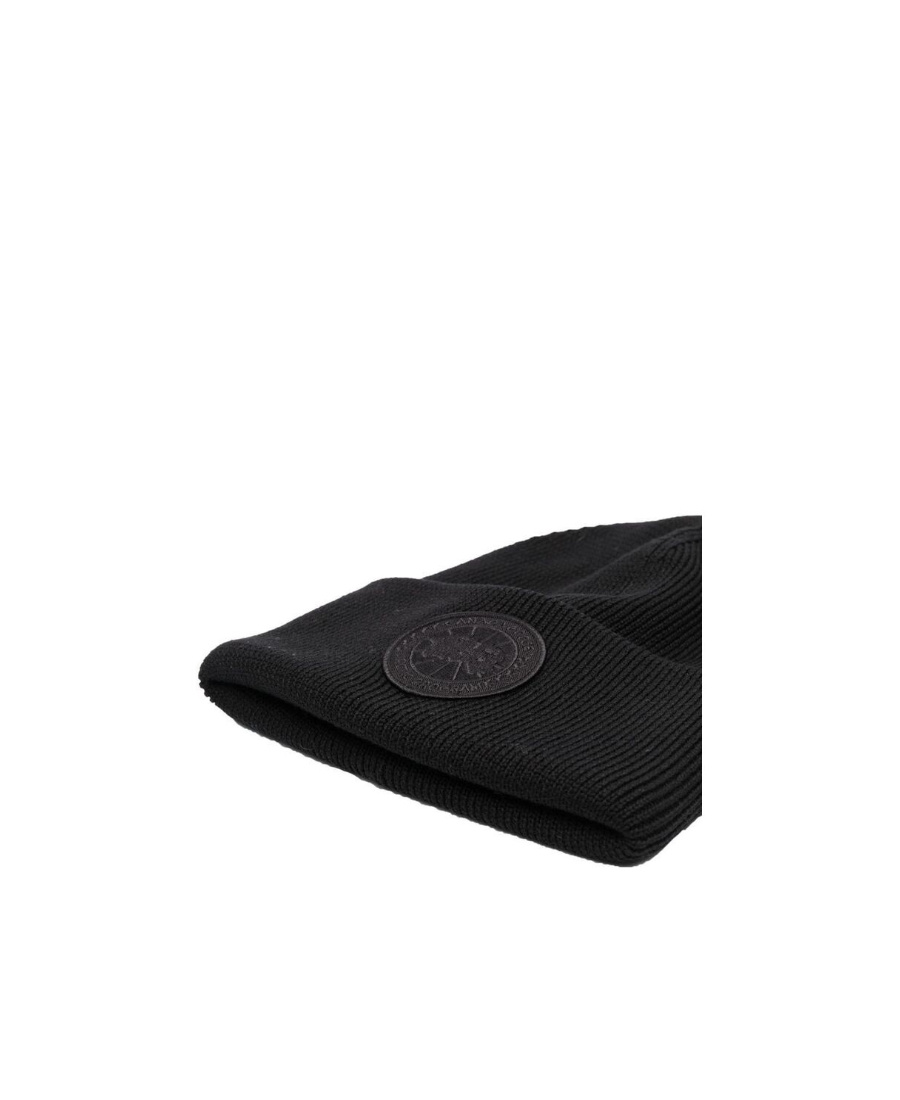 Canada Goose Arctic Disc Knitted Beanie In Black