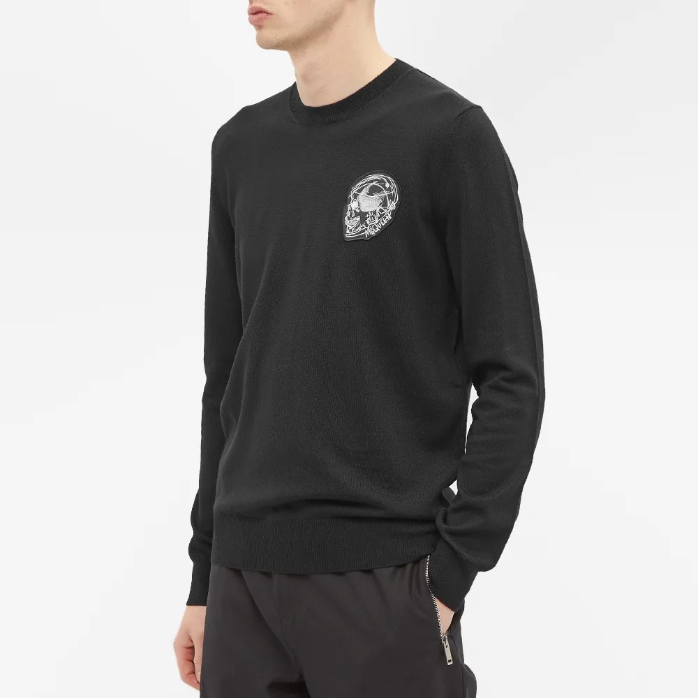 Alexander Mcqueen Skull Patch Knitted Jumper In Black