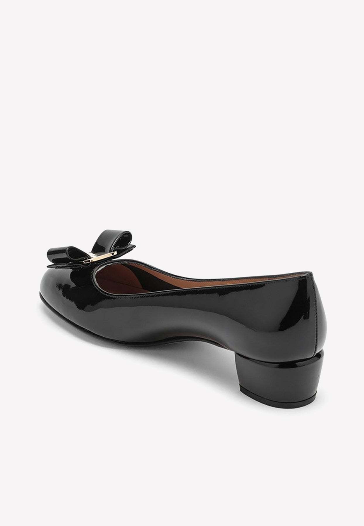 Ferragamo Bow Tie Ballet Shoes In Black