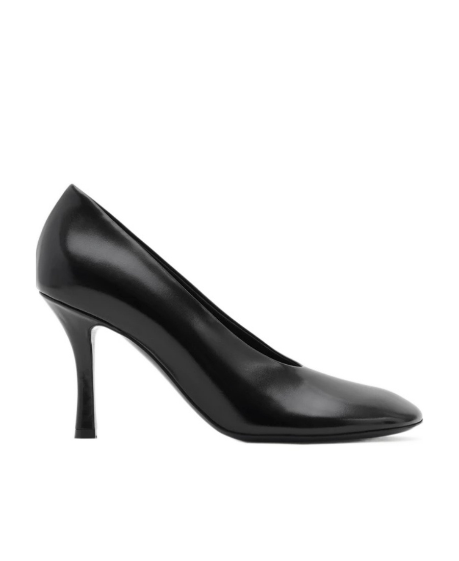 Burberry Glossy Leather Baby Pumps In Black