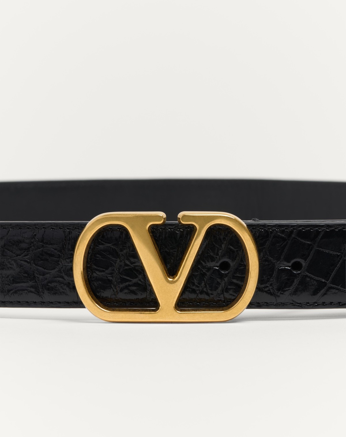 Valentino Garavani Elegant Black Leather Belt With Gold Buckle 30 Mm