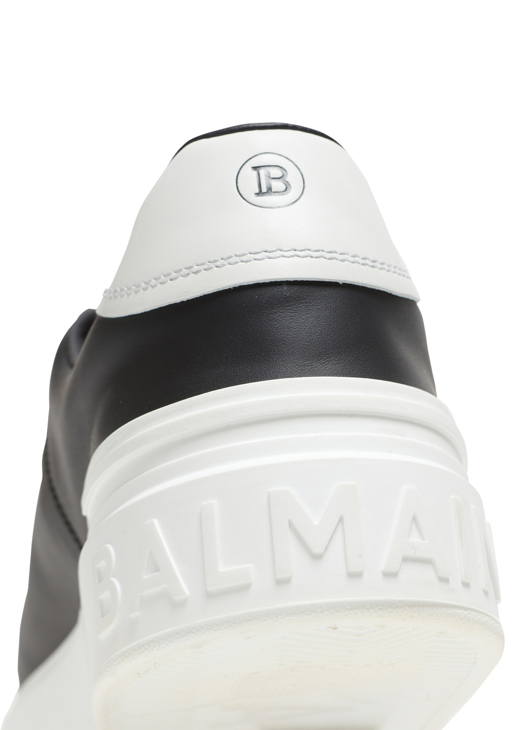 Balmain Rubber Sole Round Toe Low-top Sneakers In White