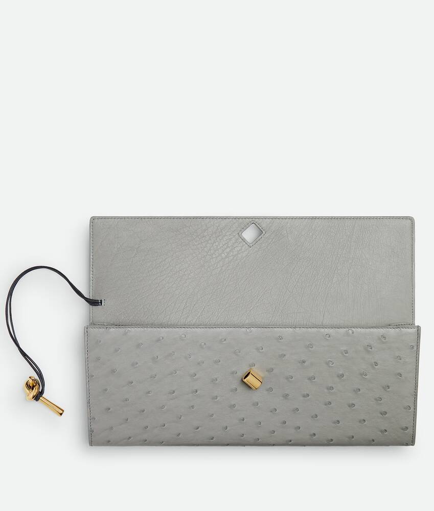 Bottega Veneta Andiamo Clutch In Gray