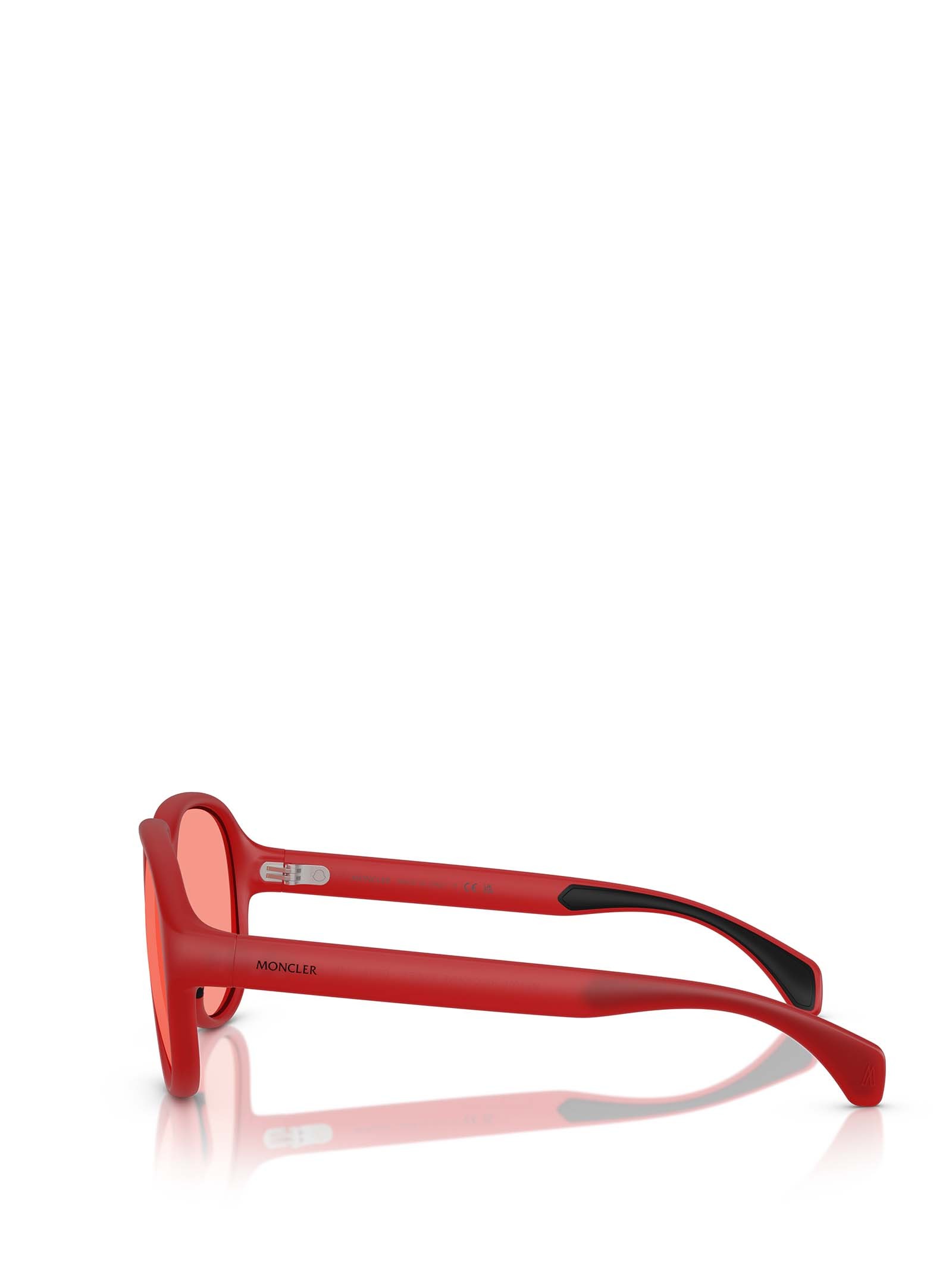 Moncler Eyewear Pilot Frame Sunglasses In Red