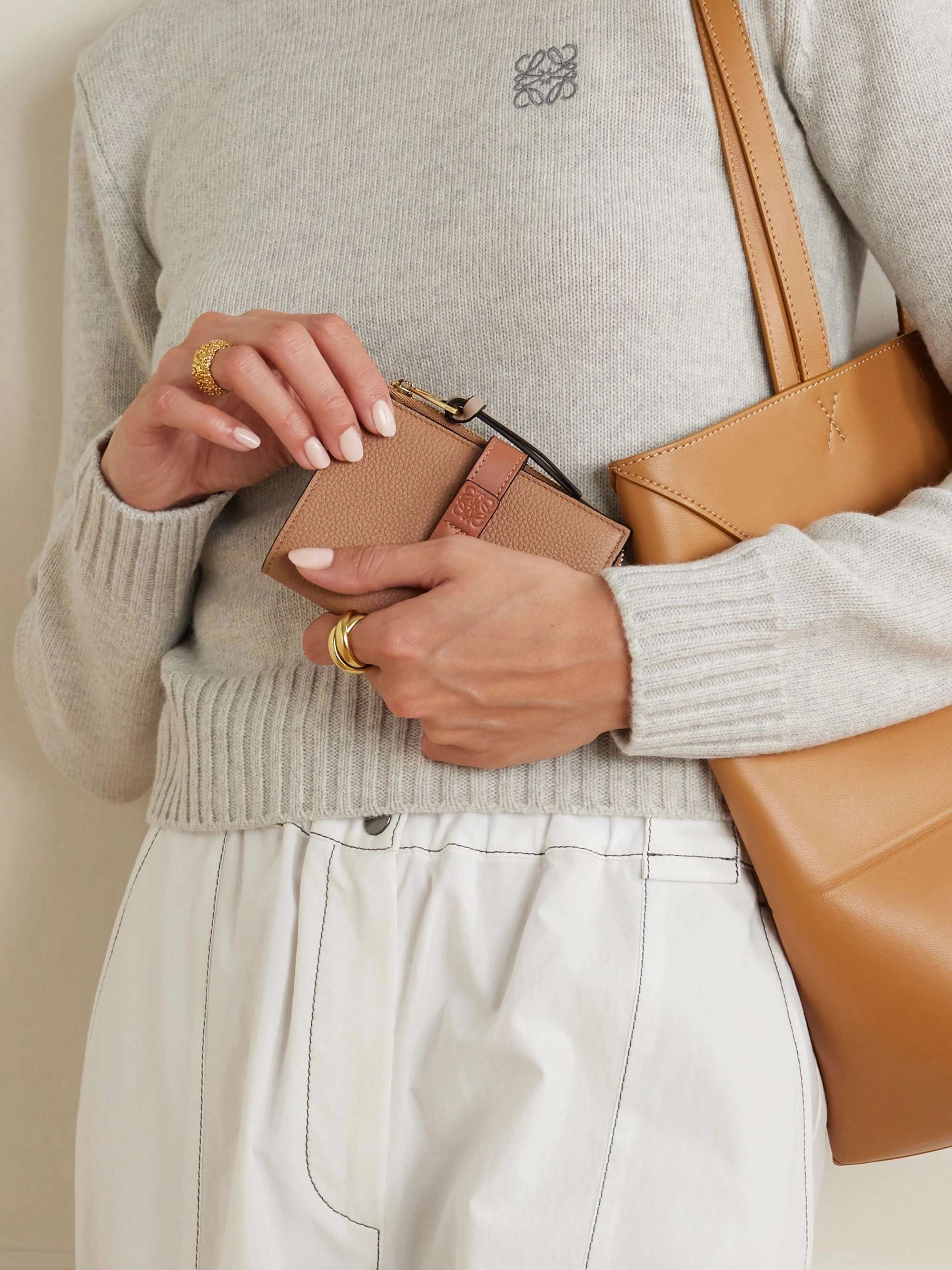Loewe Logo Wallet In Brown
