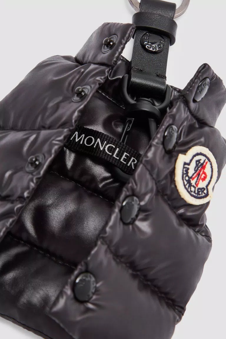 Moncler Porte-clés En Forme De Doudoune In Black