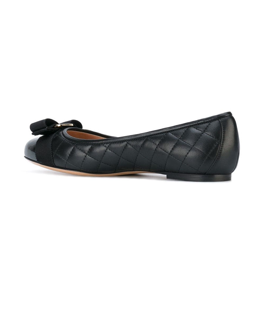 Shop Ferragamo Salvatore Varina Ballerina Flat Shoes In Black