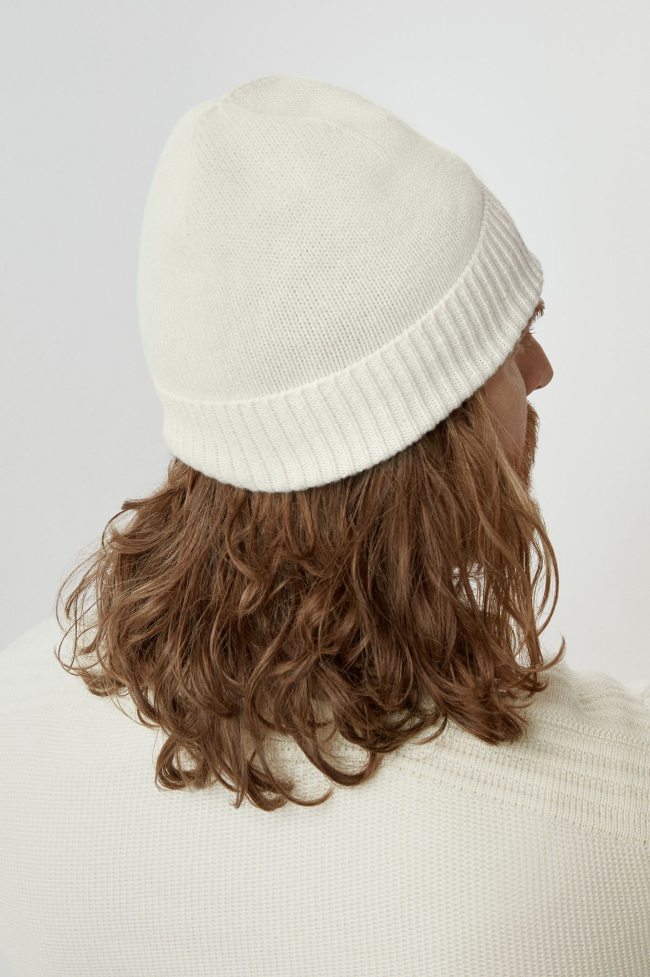 Canada Goose Small Totem Emblem Beanie In Polaris White