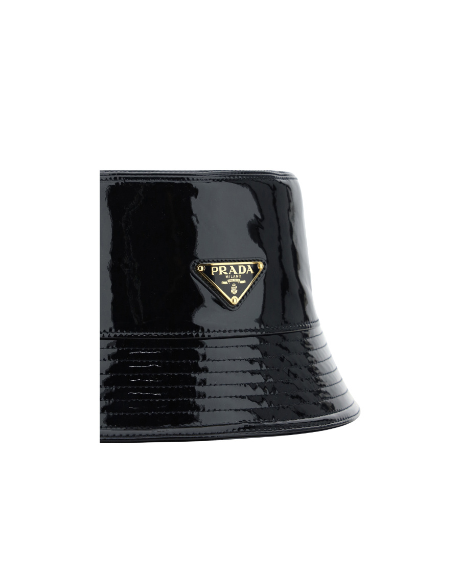 Prada Triangle Logo Plaque Bucket Hat In Black