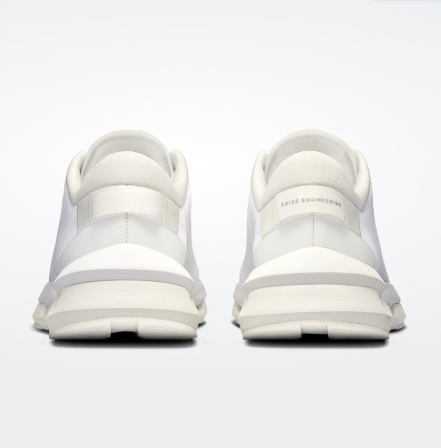 On Running Cloudze Low-top Sneakers In Multi