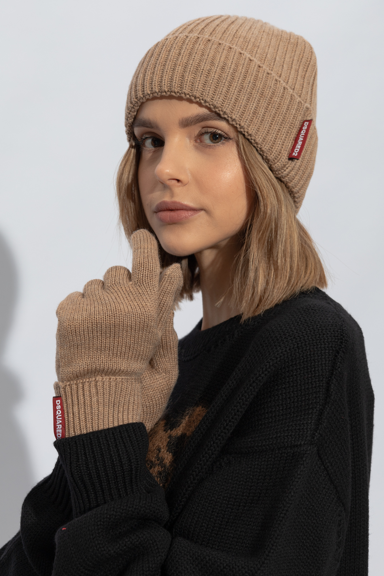 Dsquared2 Knitted Wool Beanie And Gloves Set In Brown