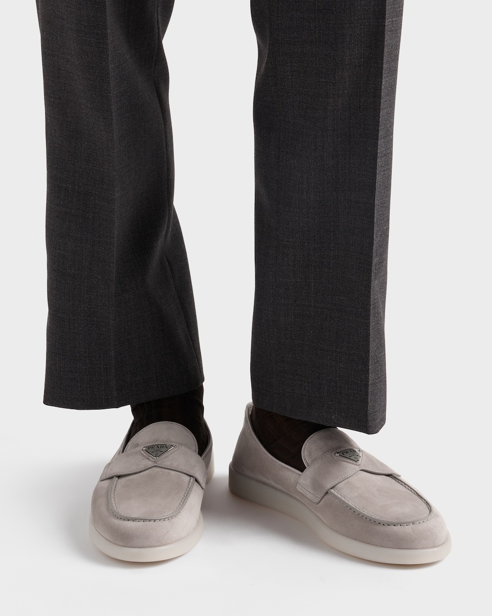 Prada Wildleder-loafer Mit Emailliertem Triangel-logo In Gray