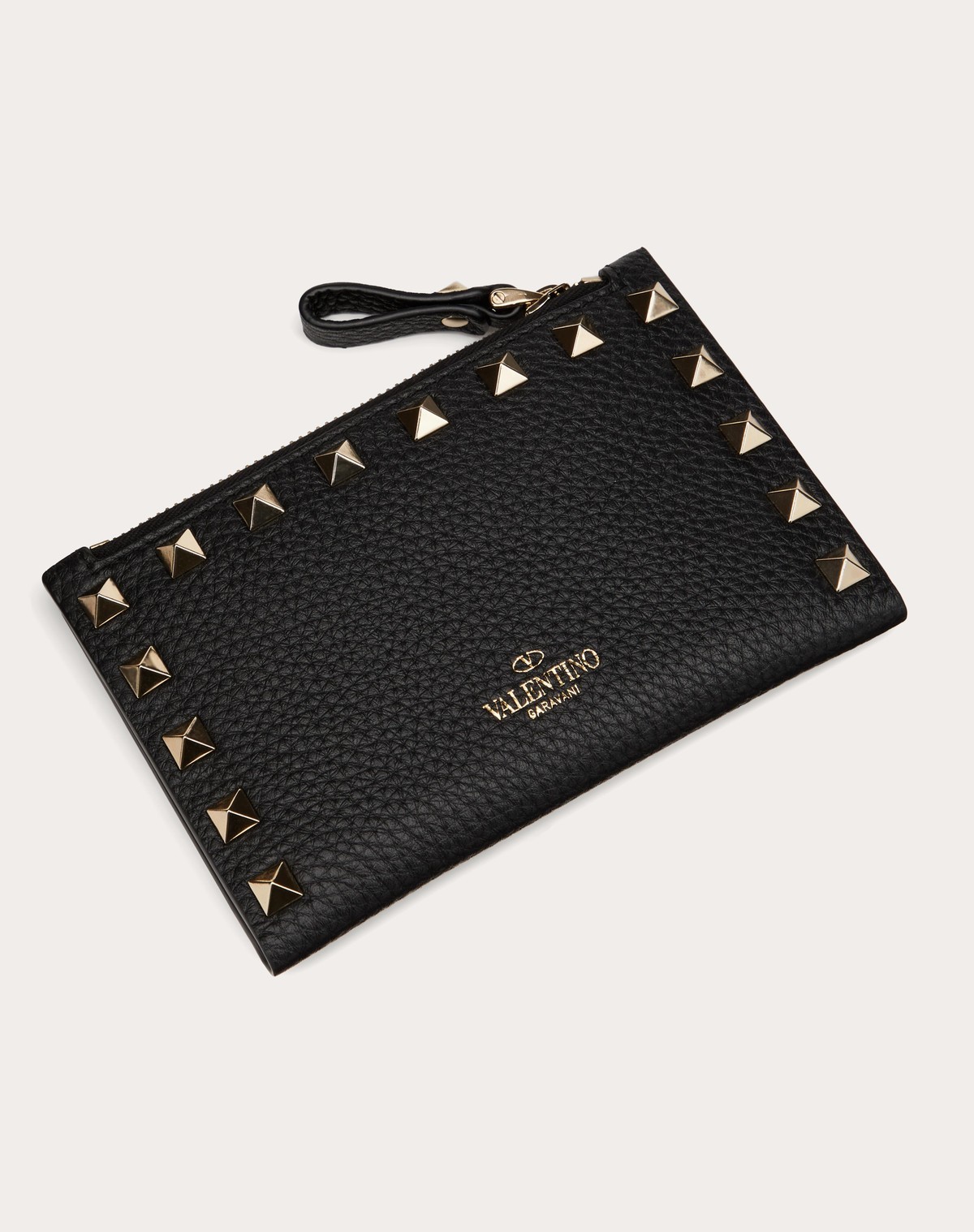 Valentino Rockstud Leather Zip Around Card Holder In Black