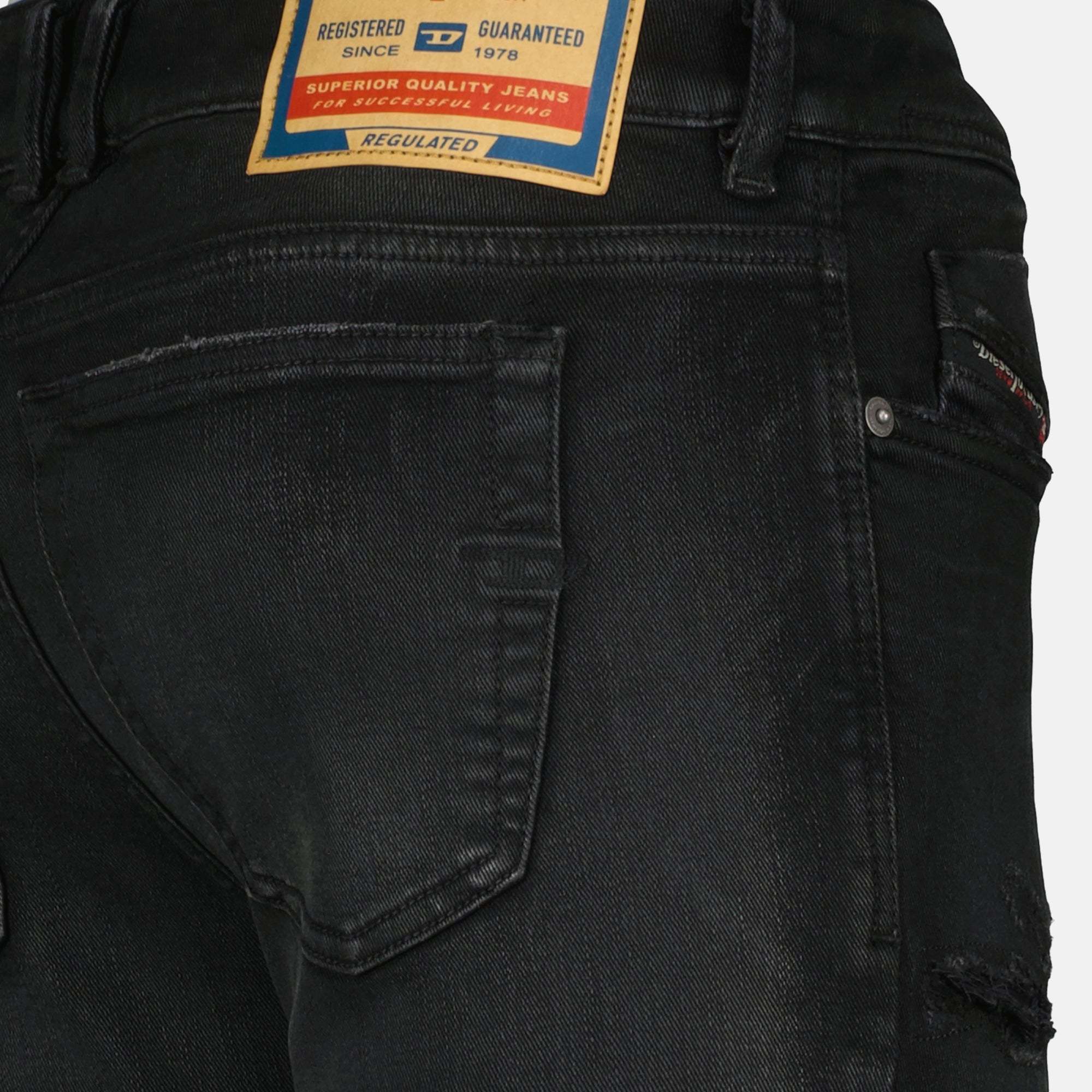 Diesel Sleenker 1979 Distressed Jeans In Black