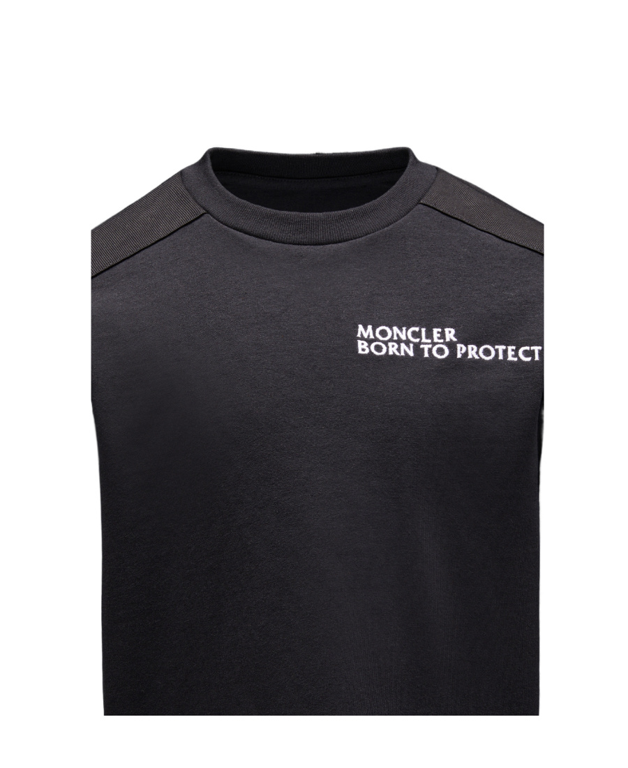 Moncler Slogan-print Long-sleeve T-shirt In Black