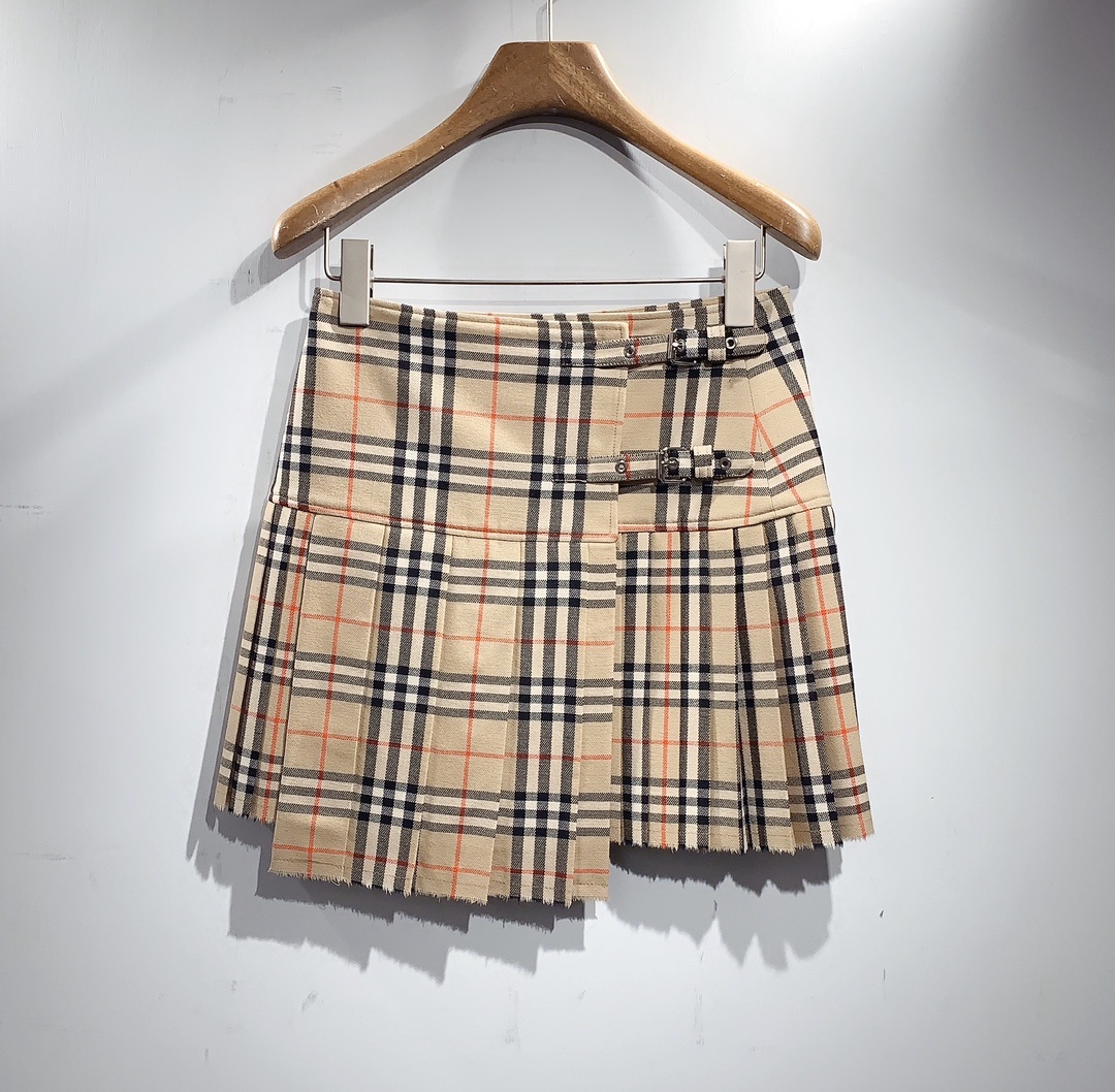 Shop Burberry Vintage Check Wool Mini-skirt In Nude