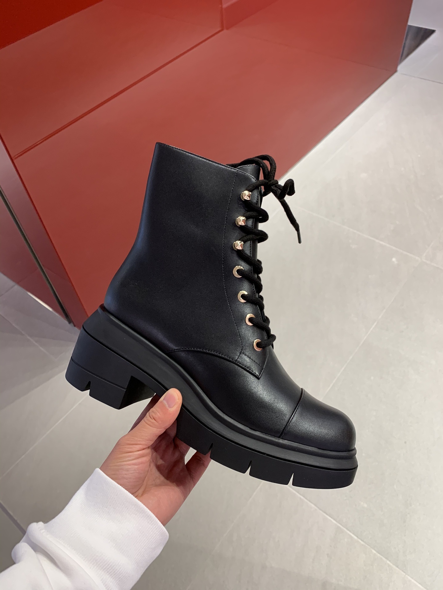 Stuart Weitzman High-top Boots In Black