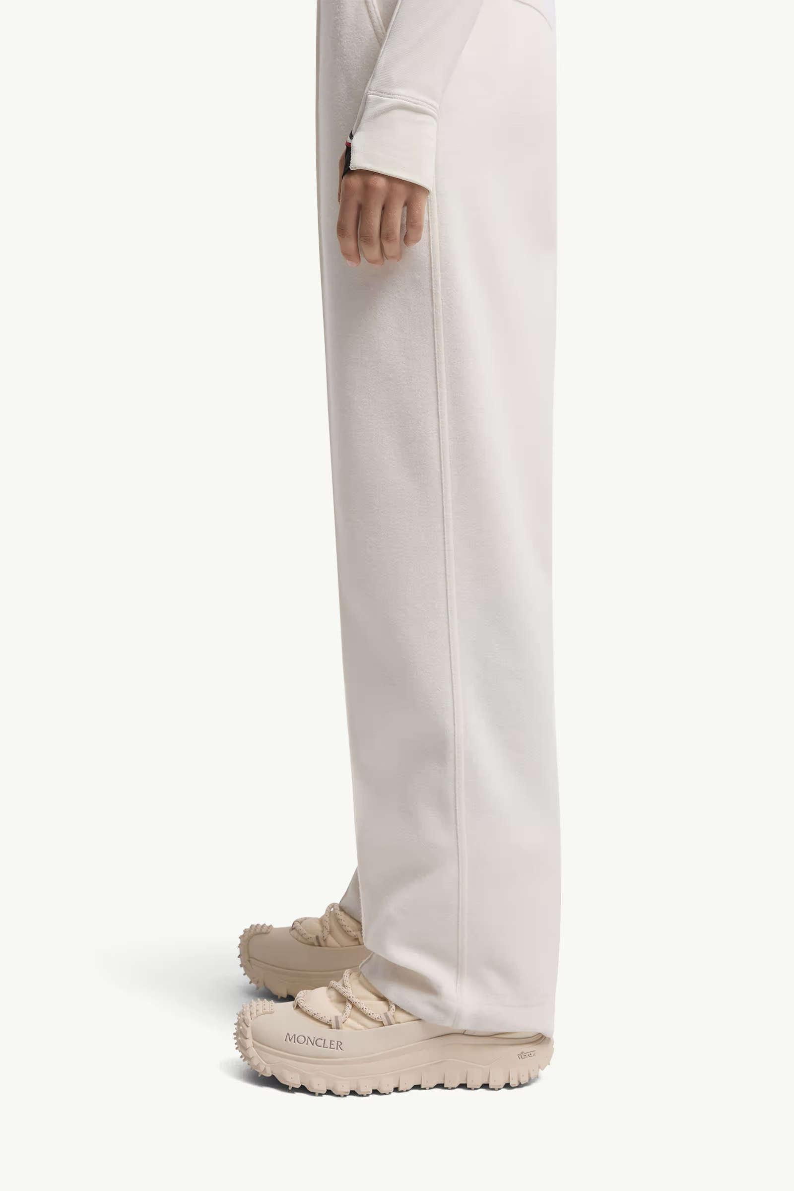 Moncler Logo Sweatpants In Gray