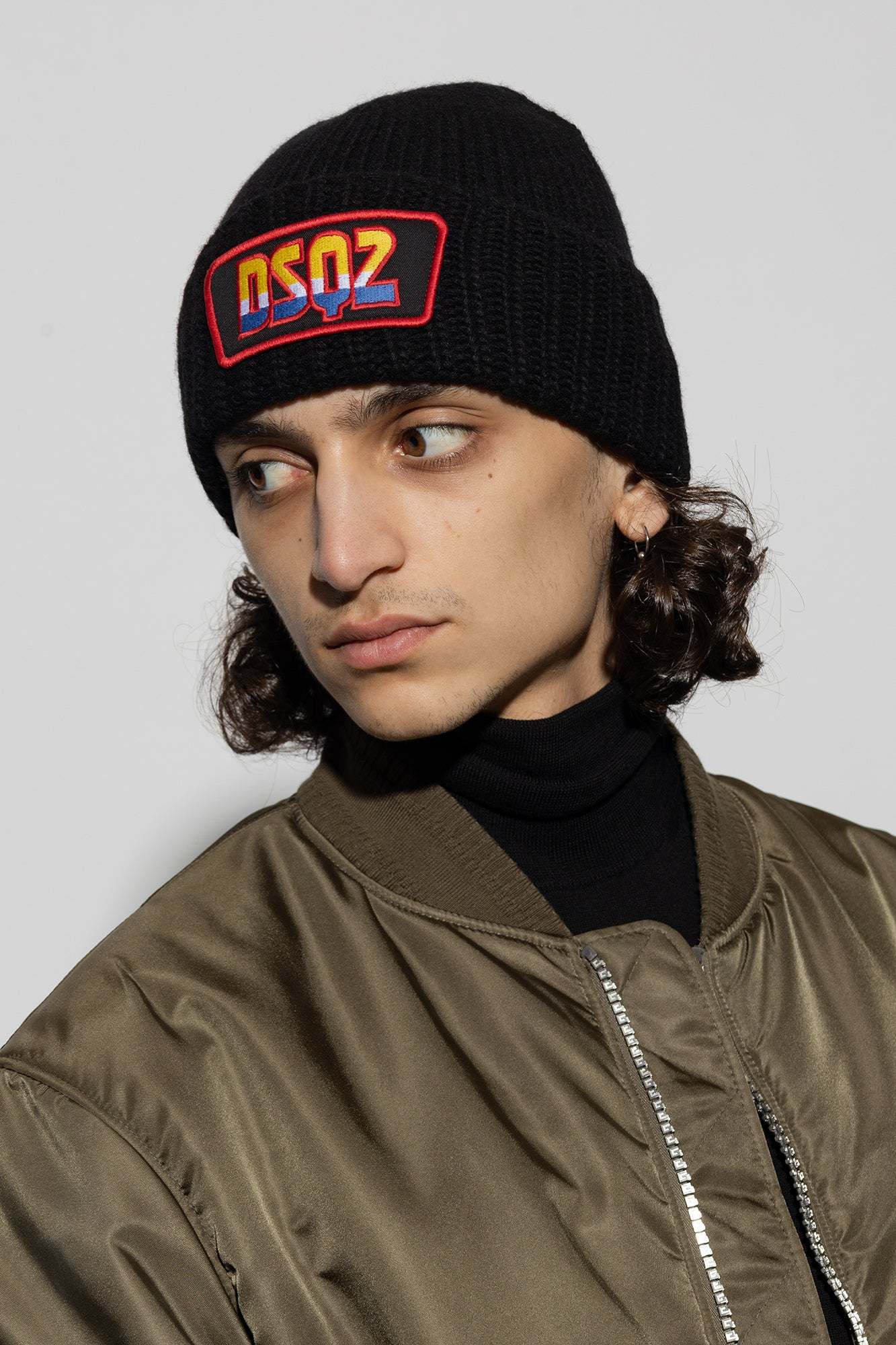 Dsquared2 Logo-patch Ribbed-knit Beanie In Black