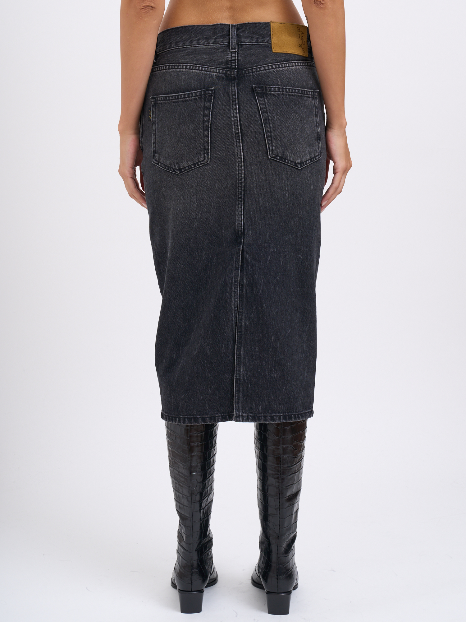 Haikure Five-pocket Denim Midi Skirt In Black