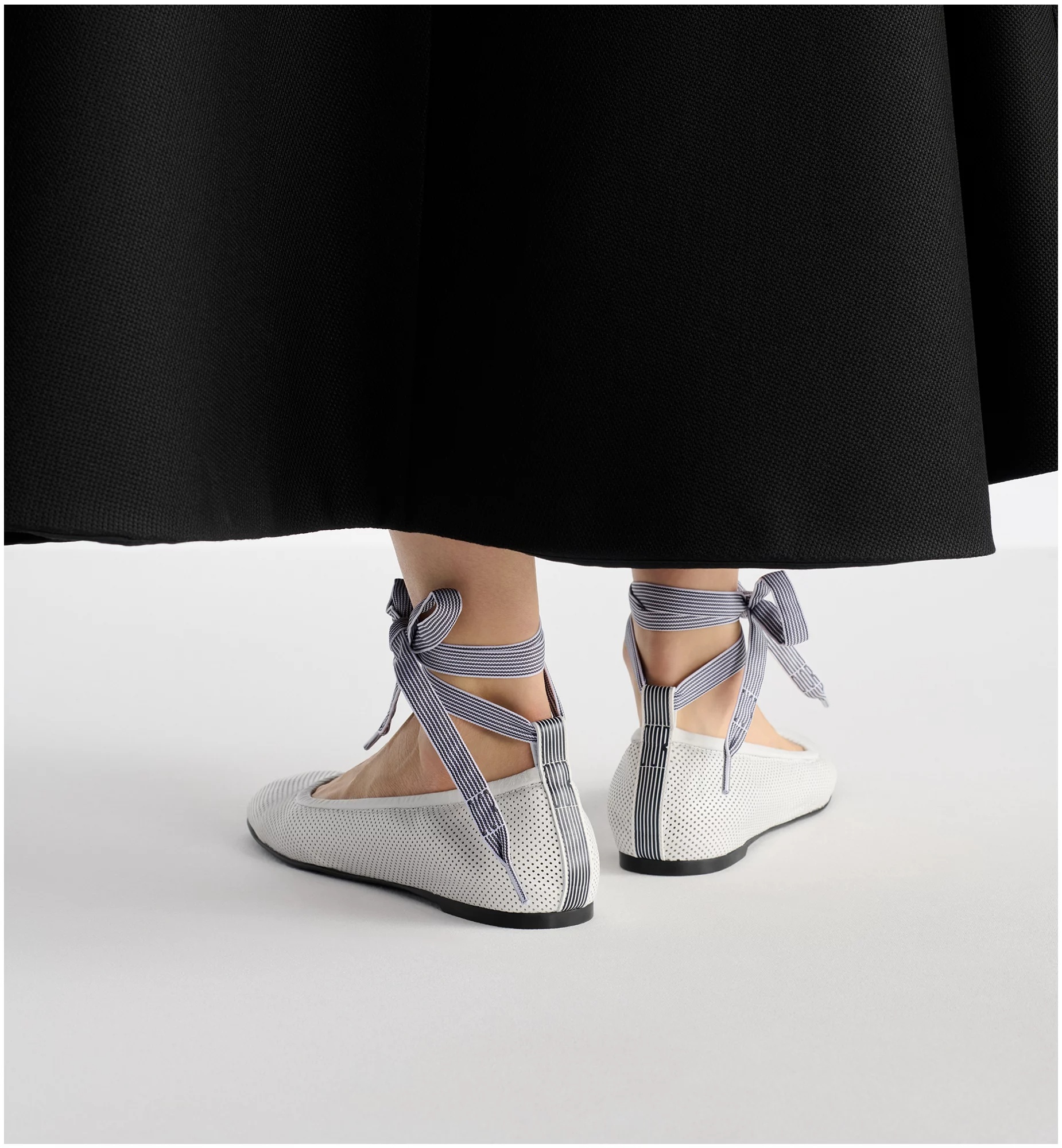 Dior D-journey Lace-up Ballet Flats In White