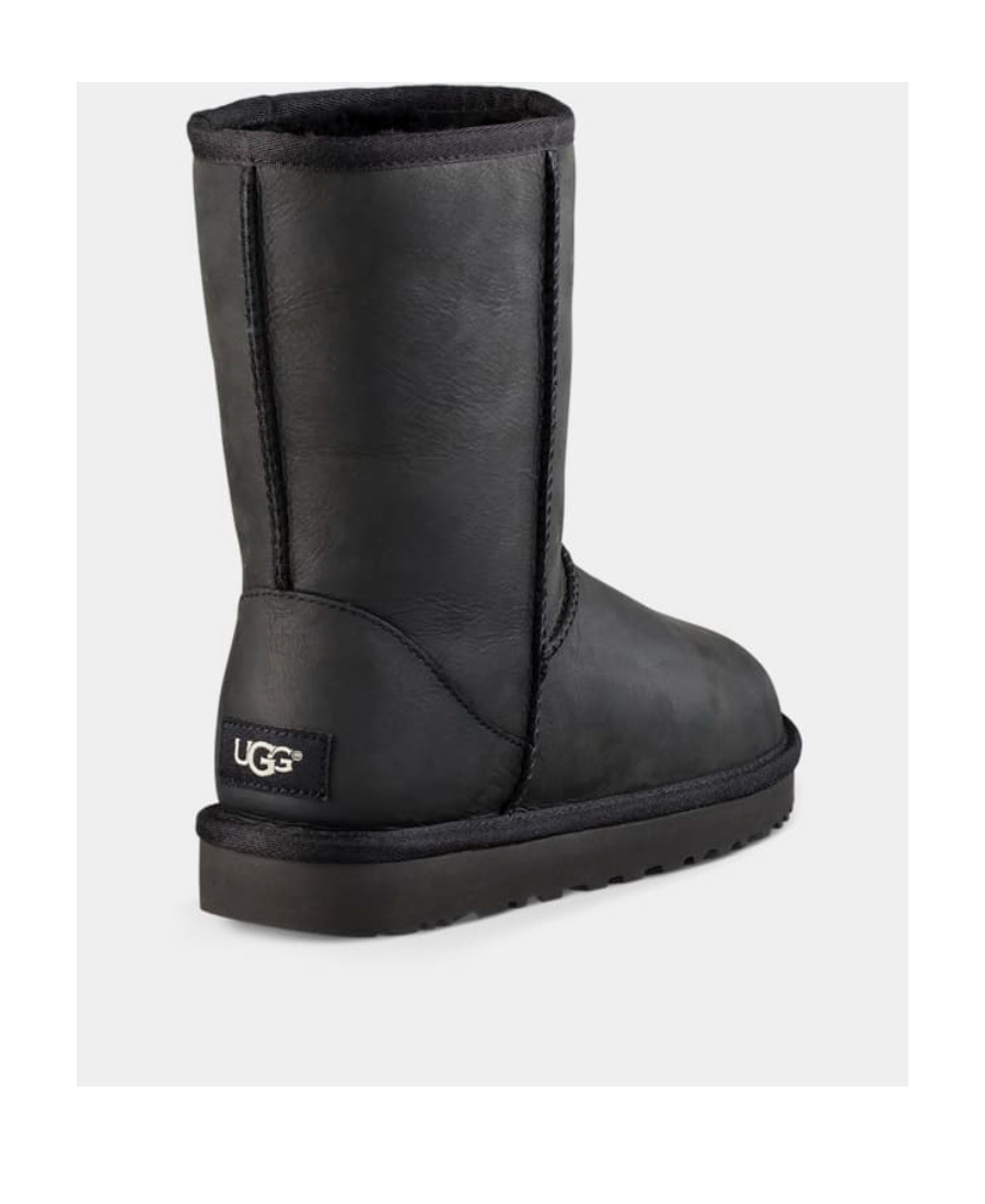 Ugg Classic Short Ii Boots In Black