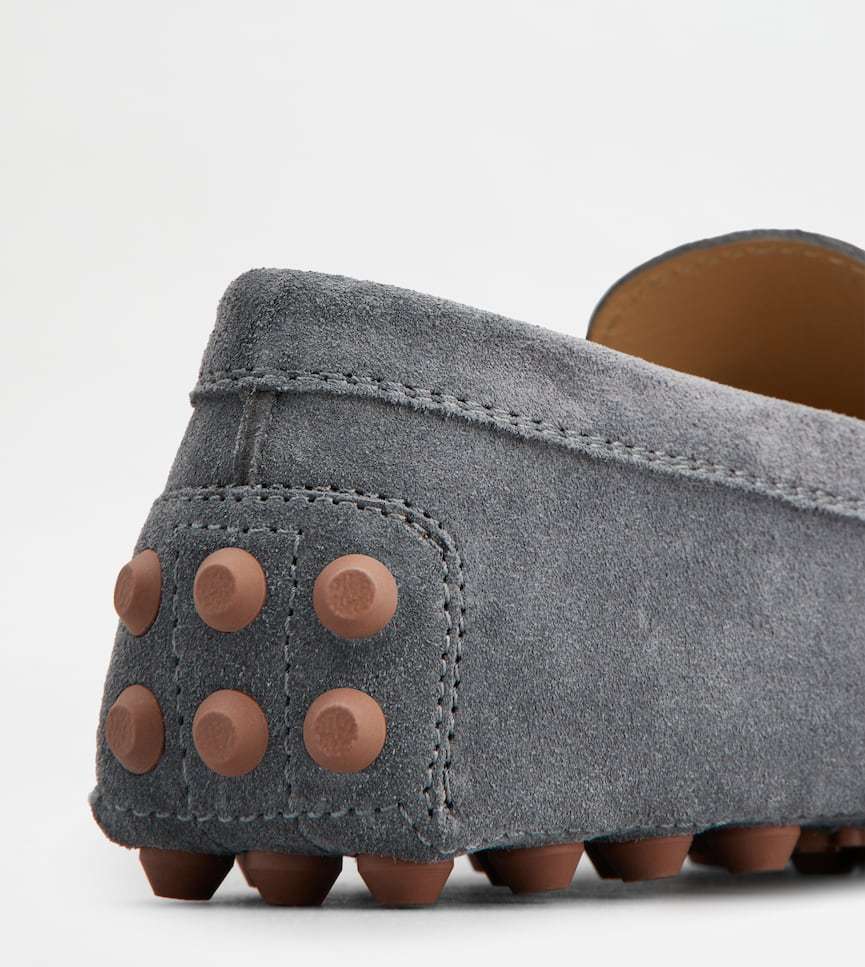 Tod's Round Head Loafer Shoes In Black