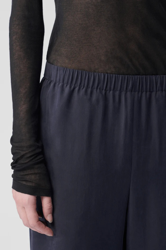 Ann Demeulemeester Elastic Waist Casual Pants In Black