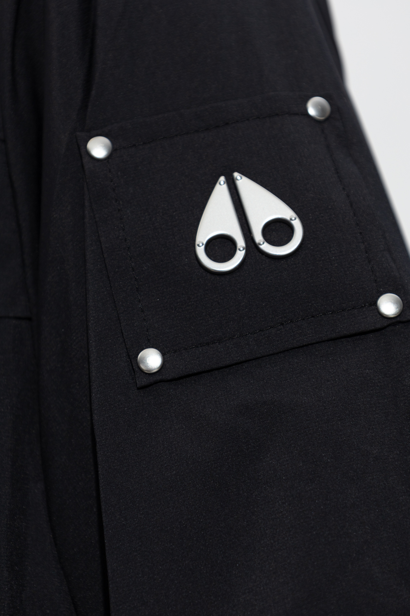 Moose Knuckles Long-sleeved Casual Jacket In Black