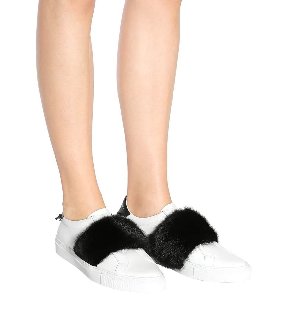 Givenchy Low-top Leisure Sneakers In White