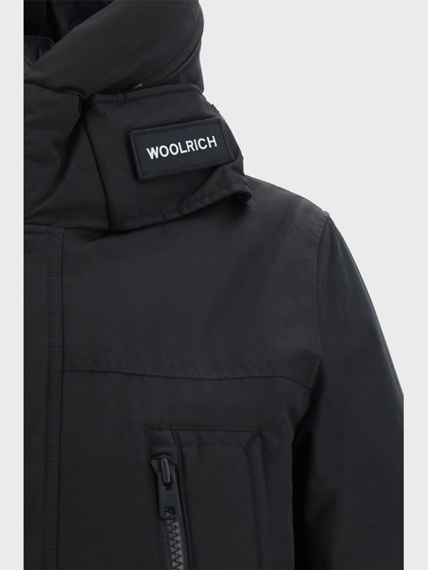 Woolrich Padded Parka With Pockets In Black