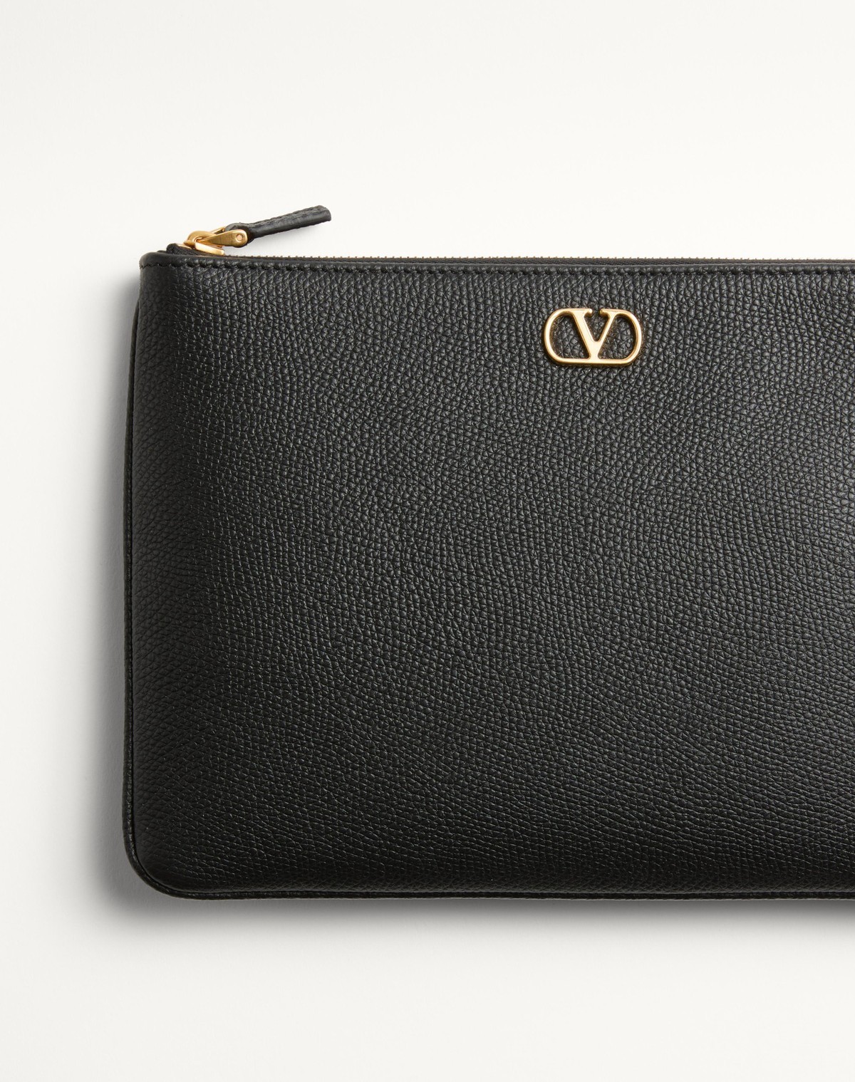 Valentino Logo Clutch In Black