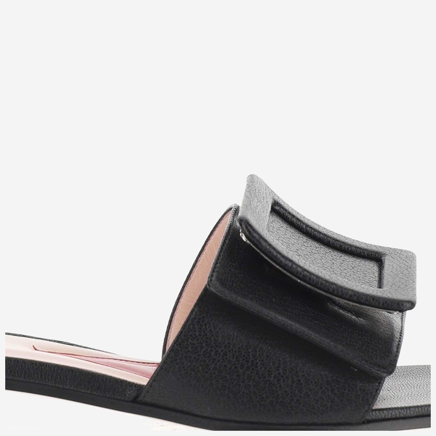 Roger Vivier Square Head Design Flip-flops In Black