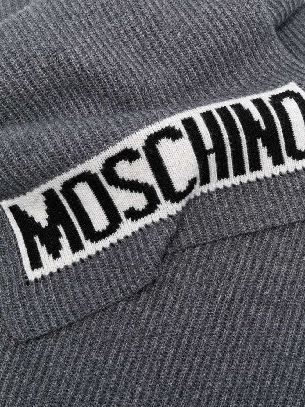 Moschino Logo Intarsia-knit Scarf In Gray