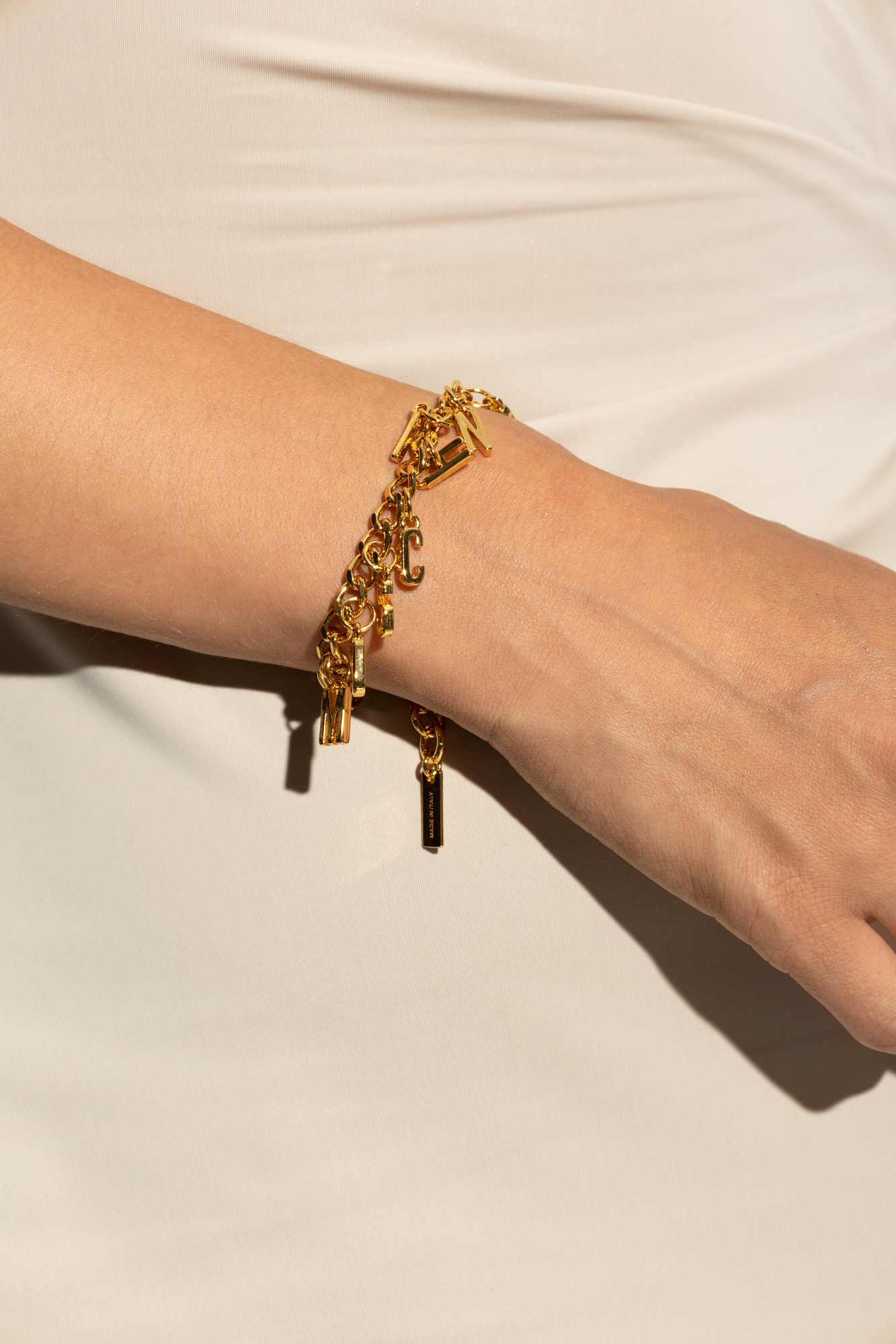 Moschino Lettering-charm Bracelet In Gold
