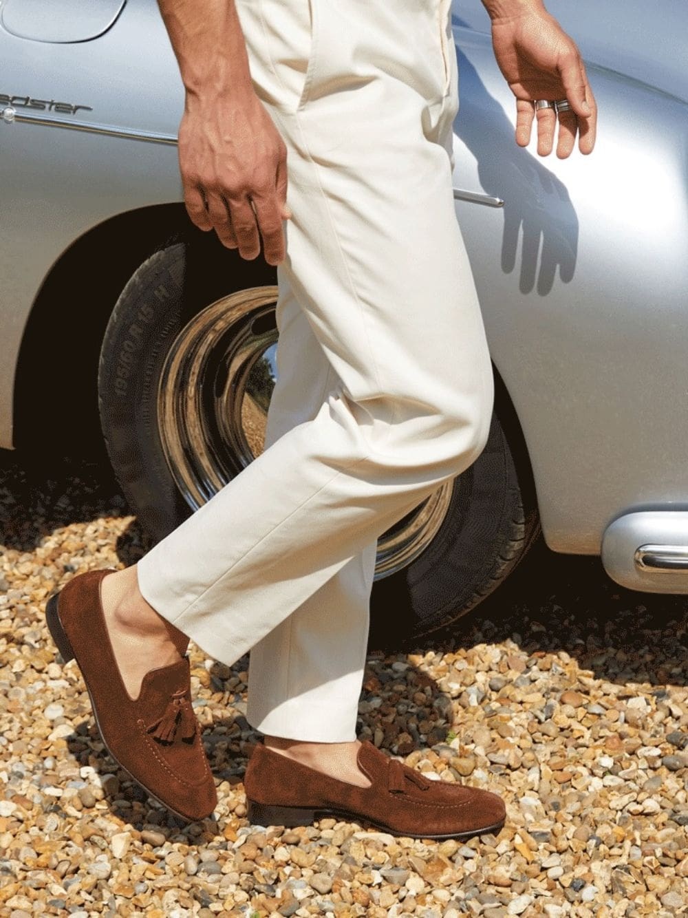 Manolo Blahnik Round Toe Loafers In Brown