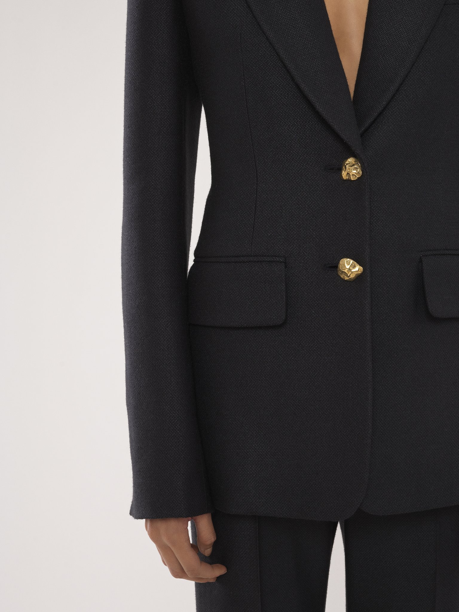 CHLOÉ NUGGET-BUTTON TAILORED BLAZER
