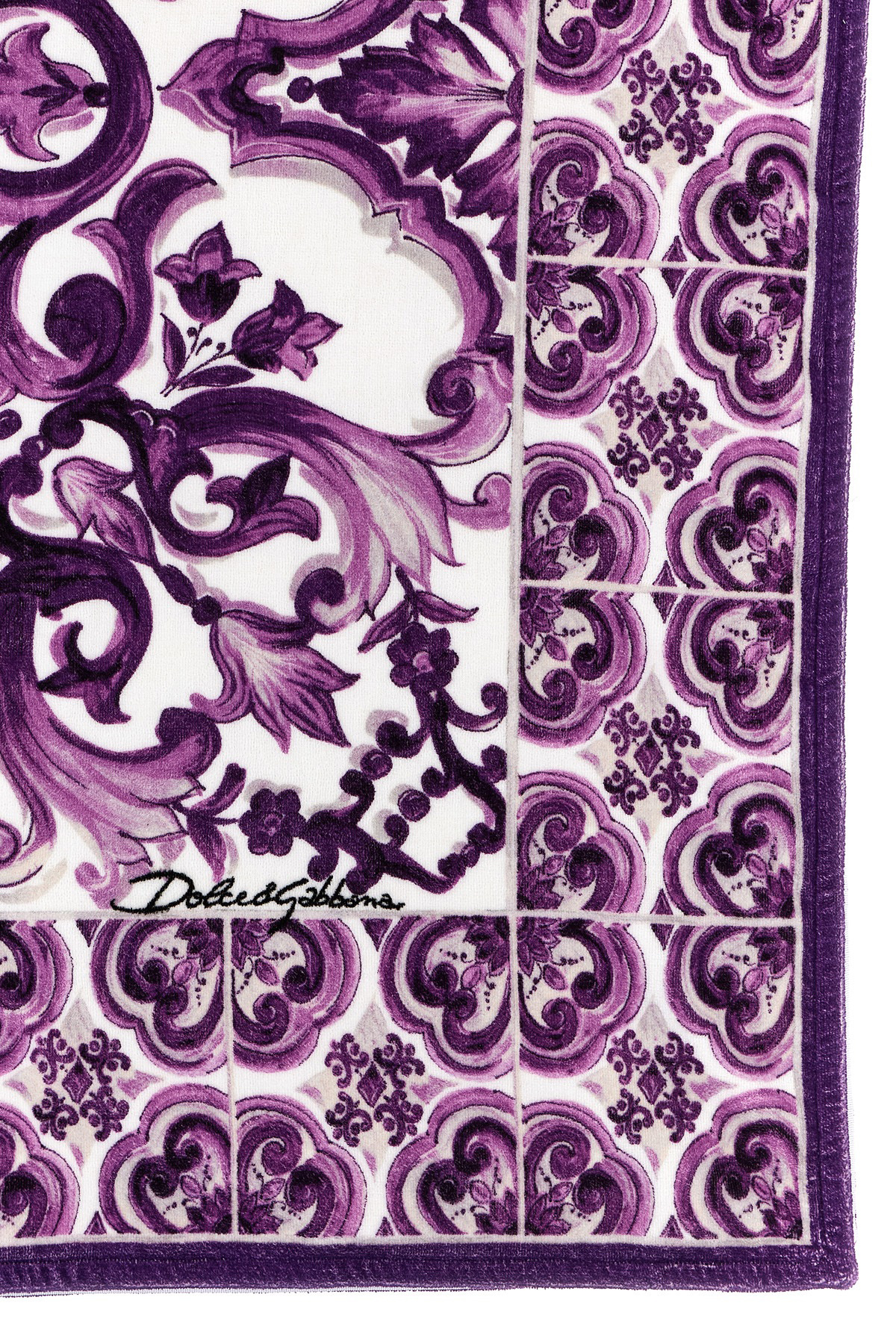 Dolce & Gabbana Dolce Gabbana Majolica Print Beach Towel In Purple