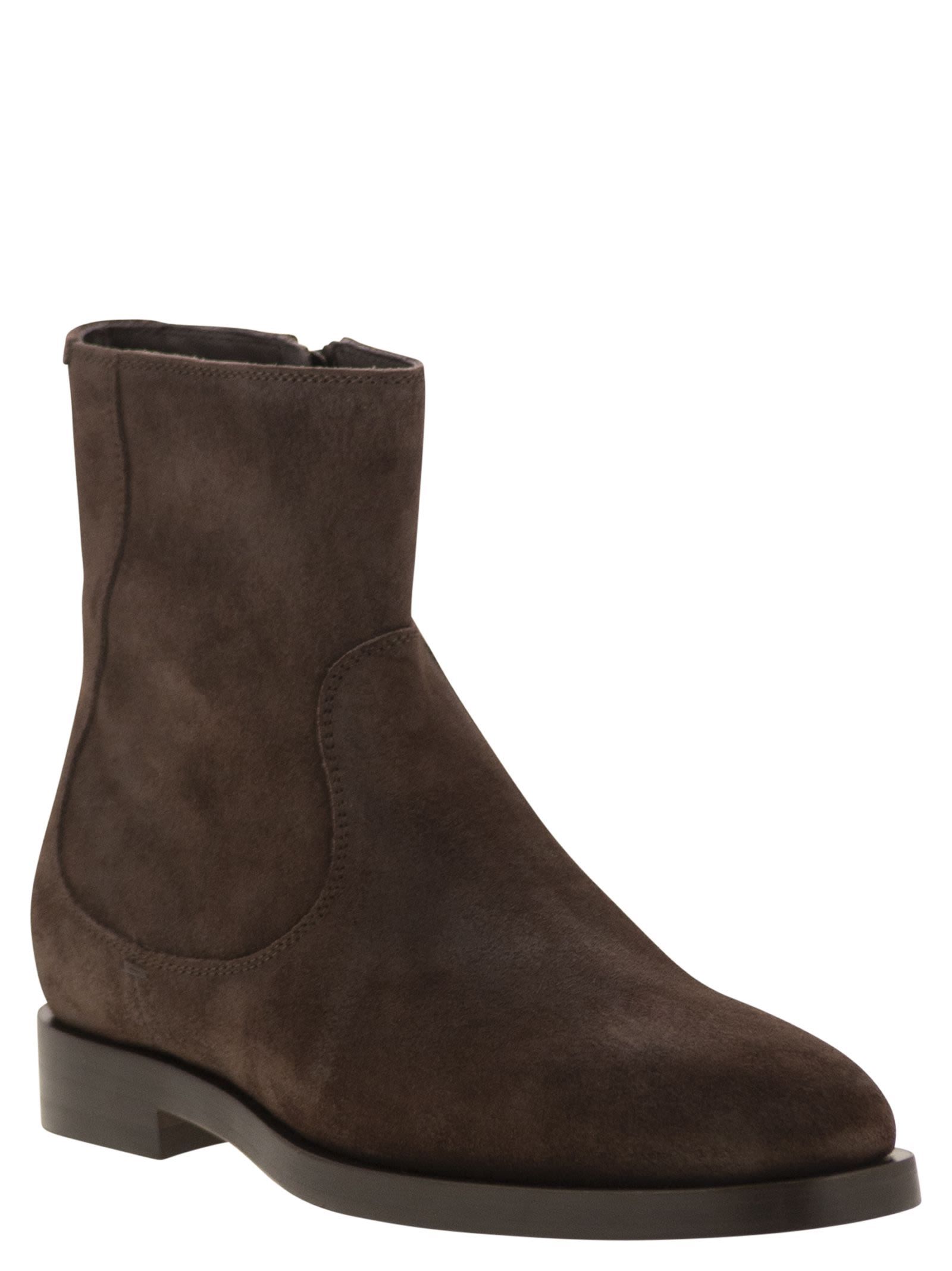 Brunello Cucinelli Round Toe Boots In Burgundy