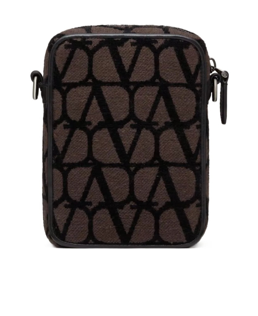 Valentino Vlogo Logo-plaque Messenger Bag In Black