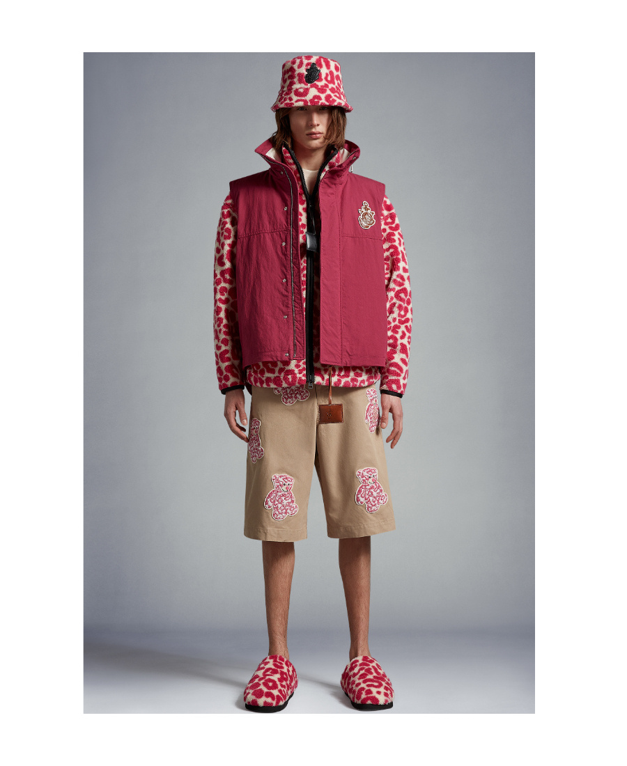 Moncler X Jw Anderson Tryfan Vest In Red