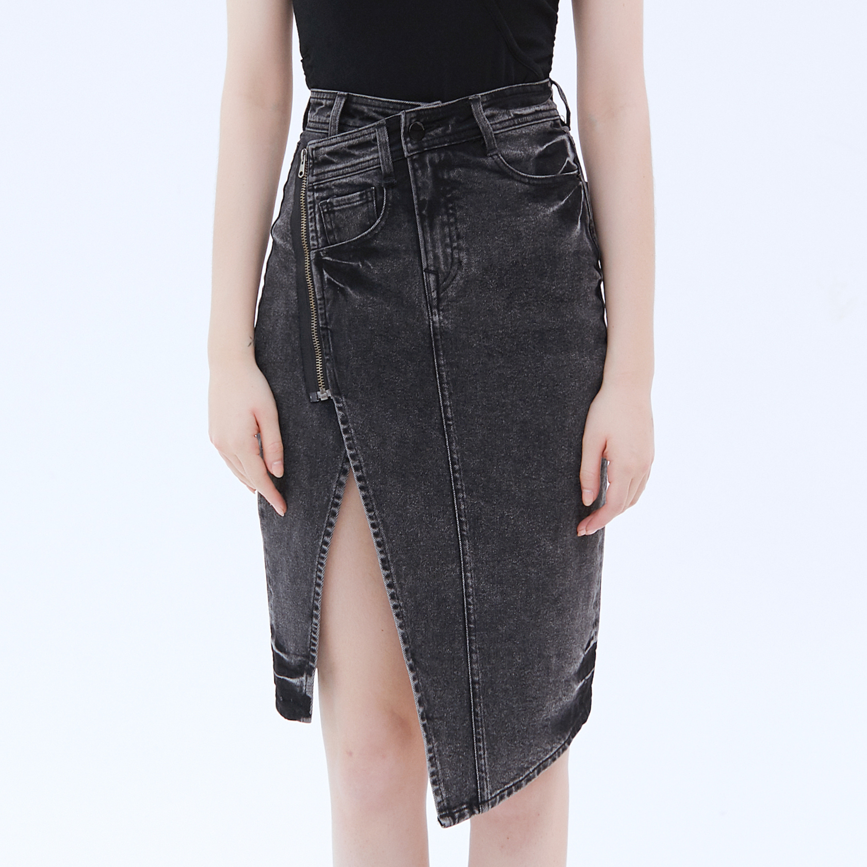 Liuregali Irregular Zipper Split Denim Skirt In Black